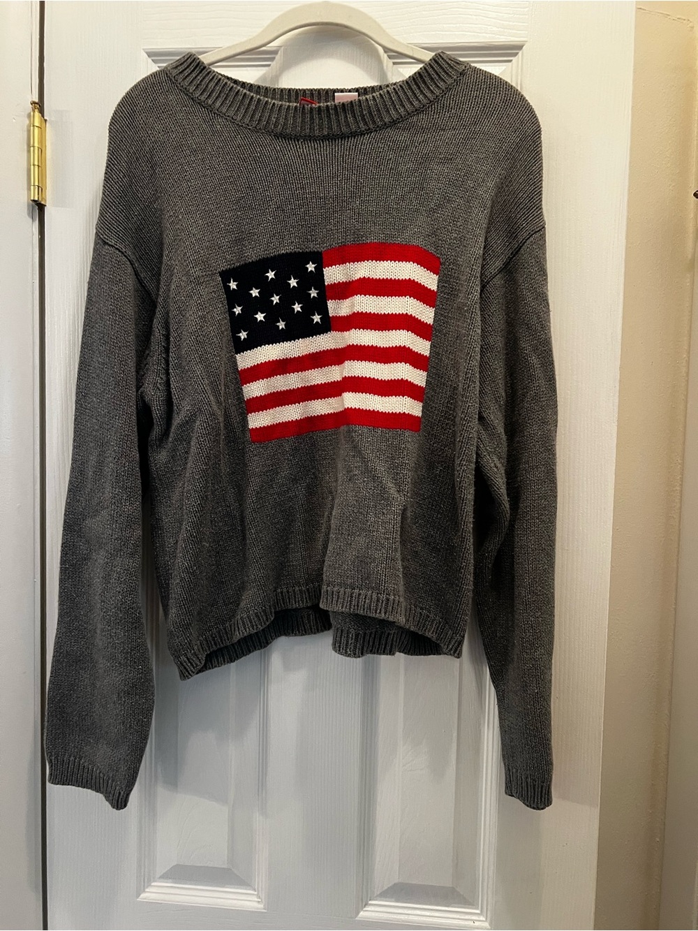 liz & co. Gray Crewneck Sweater with Flag Graphic - Red, White, Navy